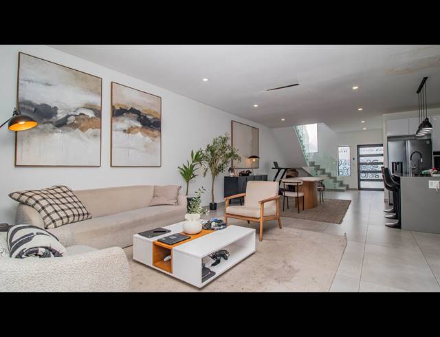 4 BEDROOM HOUSE FOR SALE IN SANDOWN